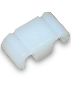 Clip for fixing of egg convey- ing chain